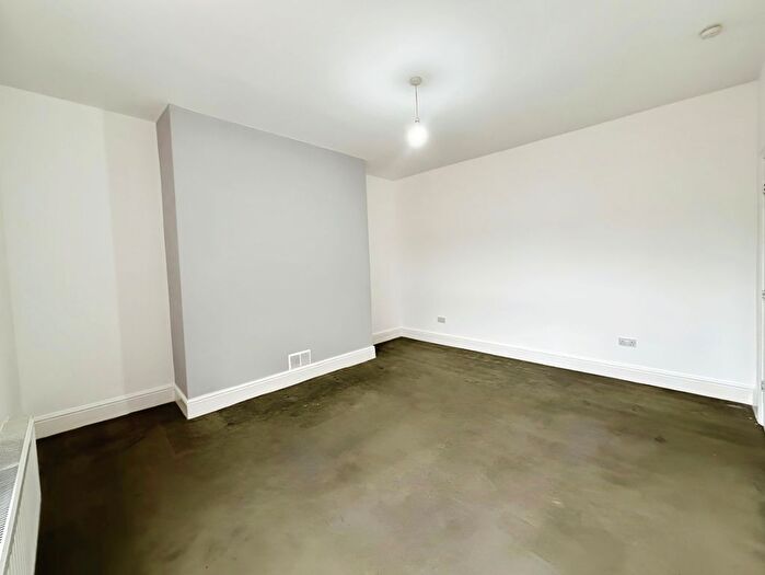 2 Bedroom Flat For Sale In Derby Street, Jarrow, NE32