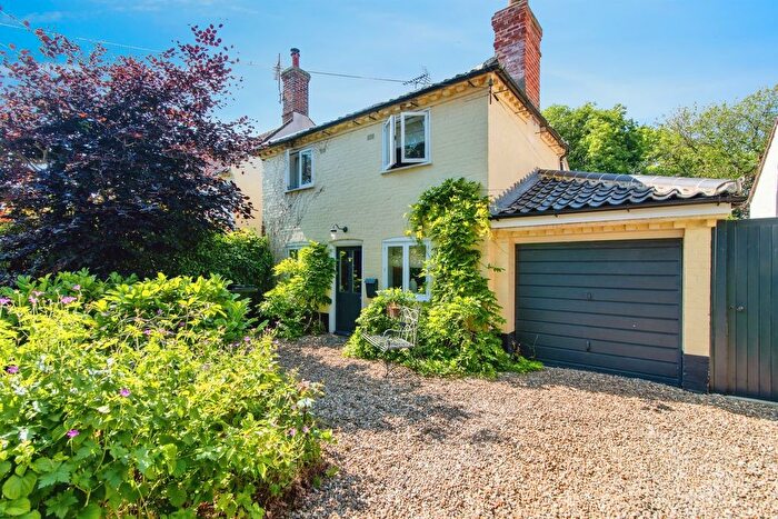 3 Bedroom Property For Sale In The Street, Brooke, Norwich, NR15