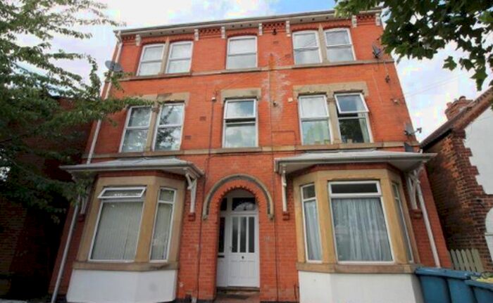 1 Bedroom Flat To Rent In Trent Boulevard, West Bridgford, Nottingham, NG2