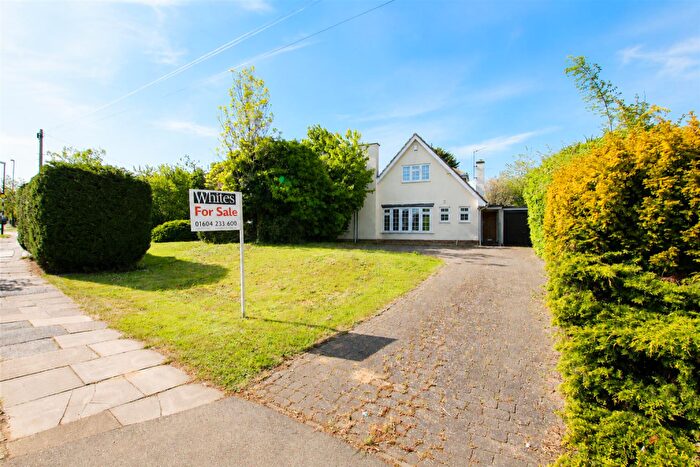 4 Bedroom Detached House For Sale In Billing Road East, Northampton, NN3
