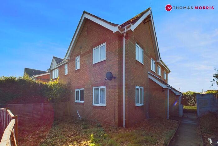 2 Bedroom House To Rent In College Court, Sawtry, Huntingdon, Cambridgeshire, PE28