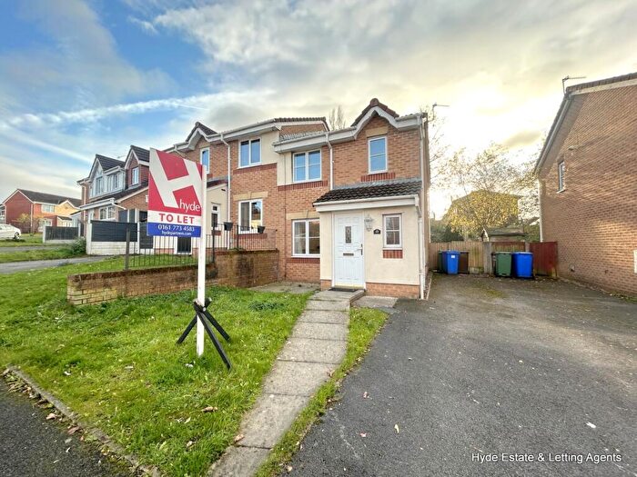 3 Bedroom Semi-Detached House To Rent In Greendale Drive, Radcliffe, Bury, M26