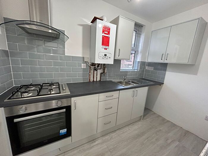 Studio To Rent In Grosvenor Road, Manchester, M16