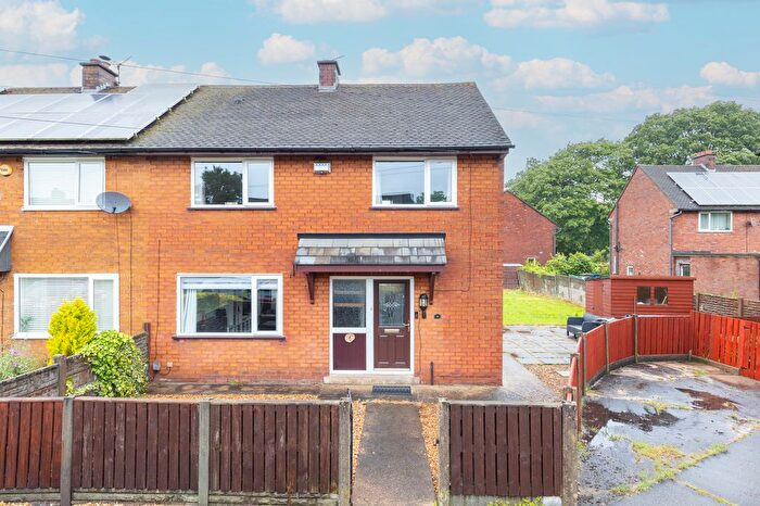 3 Bedroom Semi-Detached House For Sale In Long Butts, Penwortham, PR1