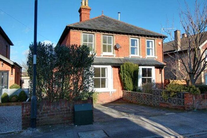 3 Bedroom Semi Detached House To Rent In Belmont Crescent, Maidenhead, SL6