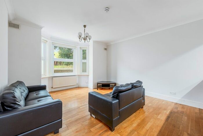 2 Bedroom Flat To Rent In Grange Road, London, W5