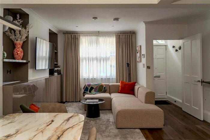 3 Bedroom Terraced House To Rent In Cheval Place, London, SW7