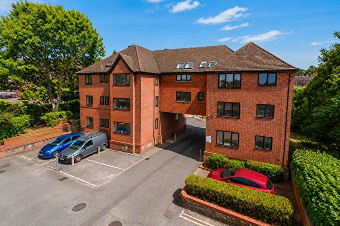 1 Bedroom Apartment For Sale In Ramsey Lodge Court, St. Albans, AL1