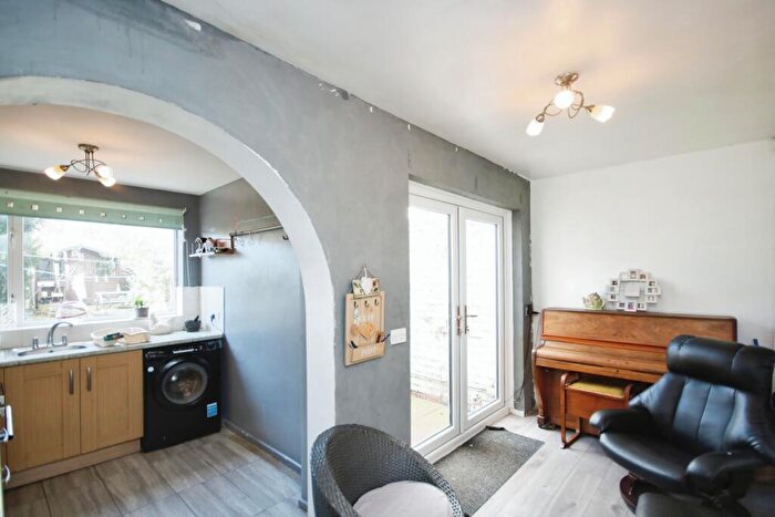 3 Bedroom Terraced House For Sale In Grangemouth Road, Coventry, CV6