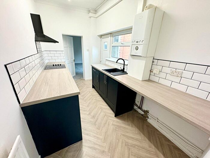 2 Bedroom Flat To Rent In Prince Consort Road, Gateshead, NE8