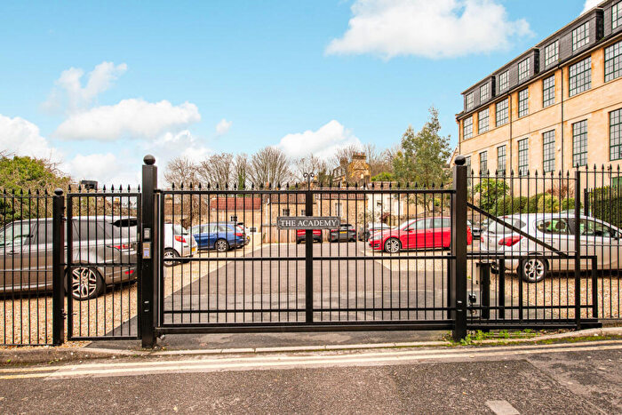 2 Bedroom Apartment For Sale In The Academy, Bath, BA2