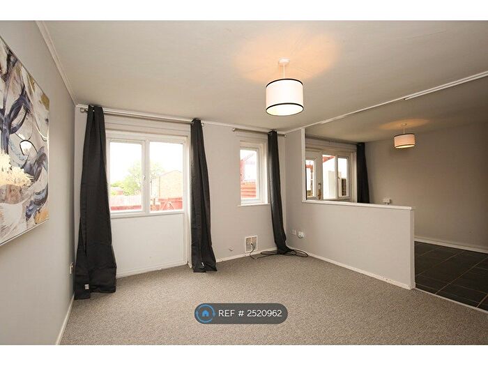 2 Bedroom Terraced House To Rent In Ferriston, Banbury, OX16