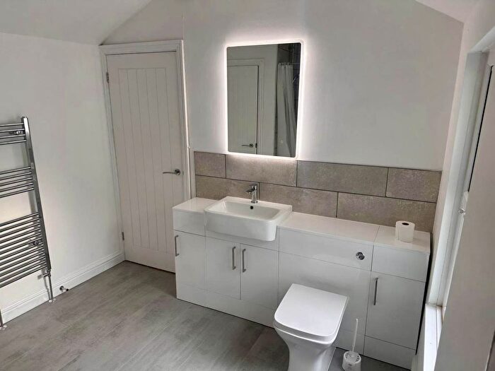 4 Bedroom Property To Rent In Bay View Terrace, Brynmill, Swansea, SA1