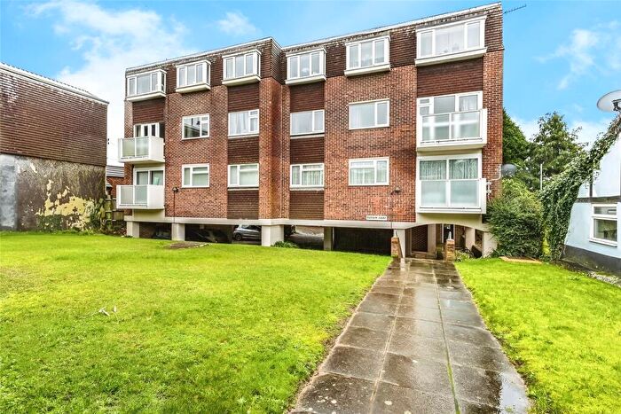 2 Bedroom Flat For Sale In London Road, Purbrook, Waterlooville, Hampshire, PO7