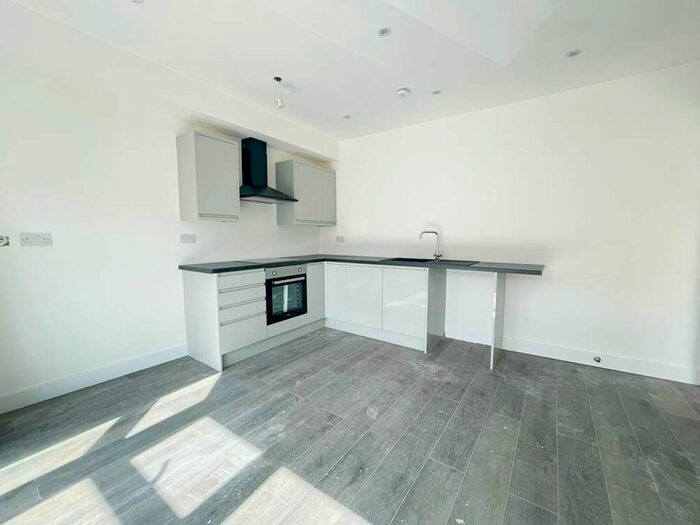 3 Bedroom Flat To Rent In Freeman Road North, Leicester, LE5