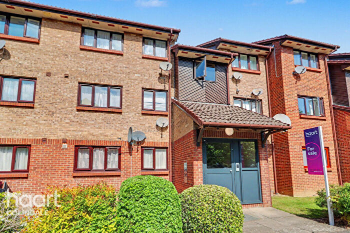 1 Bedroom Flat For Sale In Lister Court, Pasteur Close, NW9