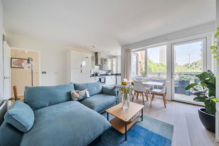 2 Bedroom Flat To Rent In Anchor Street, London, SE16