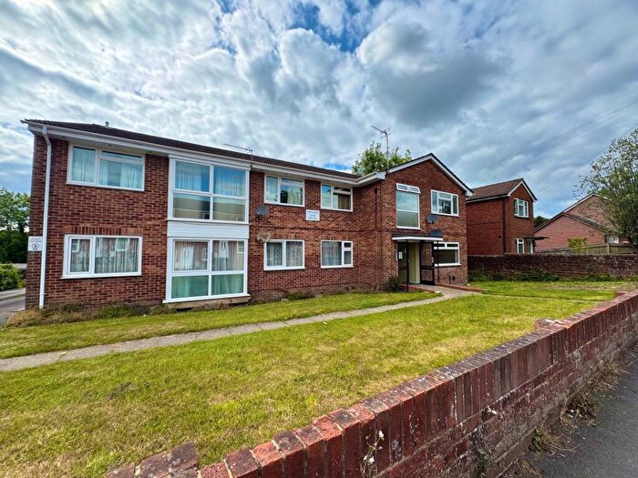 2 Bedroom Apartment To Rent In Haven Court, Dean Road, Bitterne, SO18