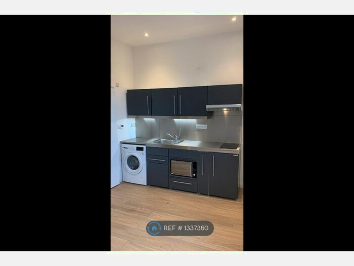 Studio To Rent In Studio, London, E5