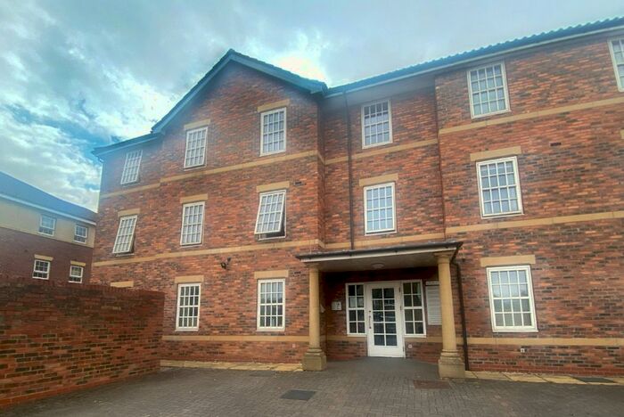 2 Bedroom Flat To Rent In Mill View Court, Beverley, HU17