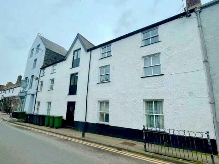 1 Bedroom Apartment To Rent In Berry Street, Conwy, LL32