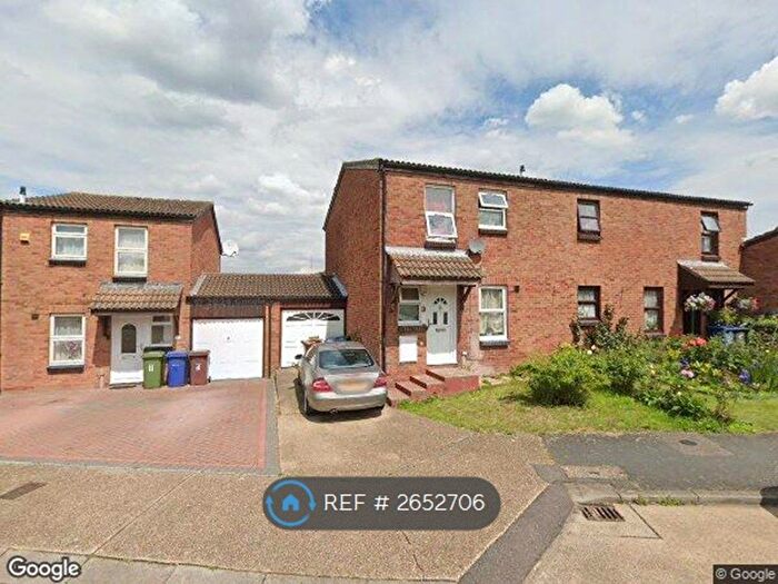3 Bedroom Semi-detached House To Rent In Thamley, Purfleet, RM19