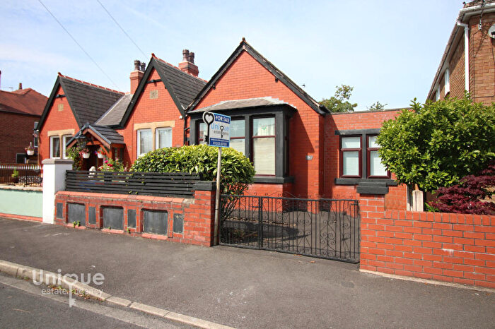 2 Bedroom Bungalow For Sale In Rossendale Avenue South, Thornton-Cleveleys, FY5