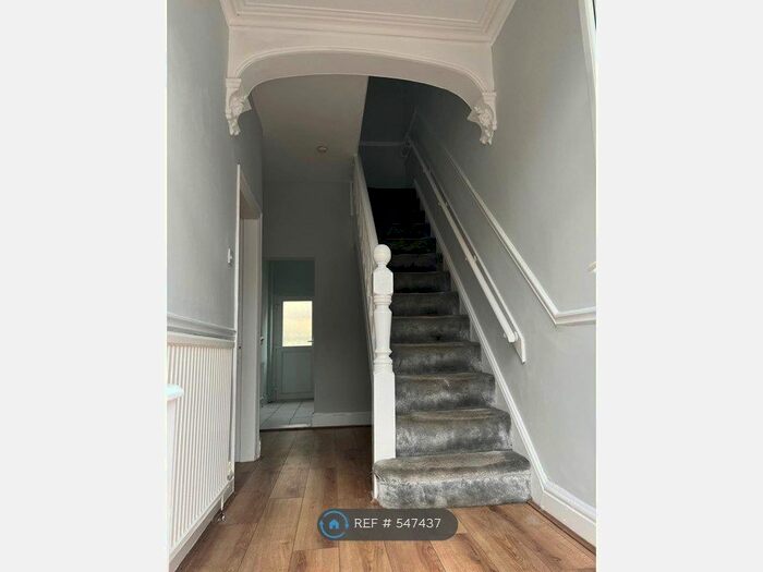 3 Bedroom Terraced House To Rent In Craigburn Road, Liverpool, L13