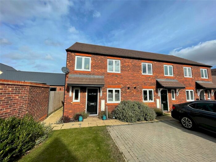 3 Bedroom End Of Terrace House To Rent In Fynn Court, Upper Heyford, Bicester, Oxfordshire, OX25
