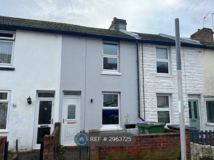 2 Bedroom Terraced House To Rent In Alexandra St, Folkestone, CT19