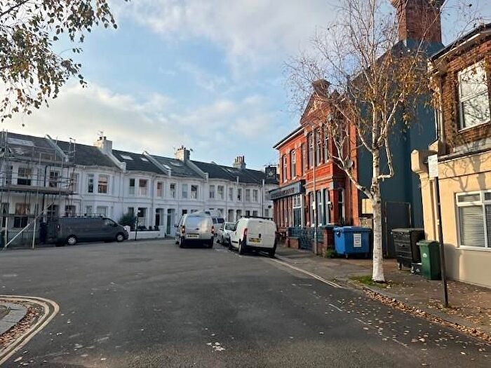 2 Bedroom Flat To Rent In Upper Hamilton Road, Brighton, BN1