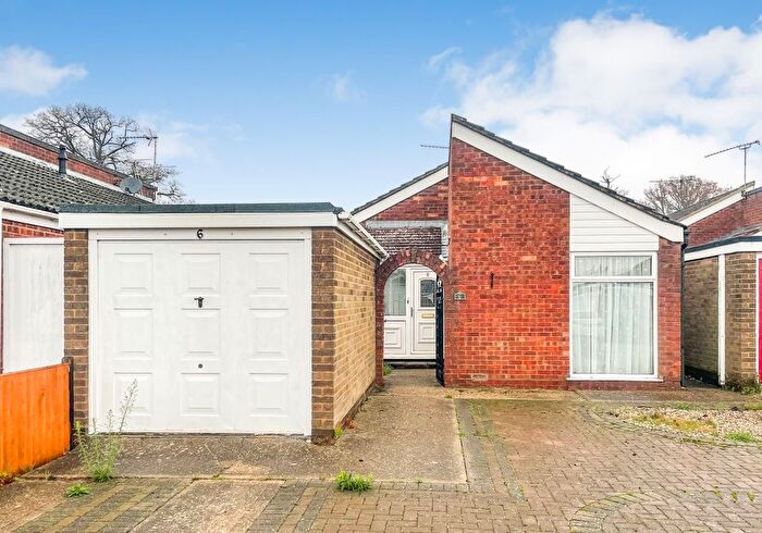 2 Bedroom Detached Bungalow For Sale In Kirkham Close, Ipswich, Suffolk, IP2