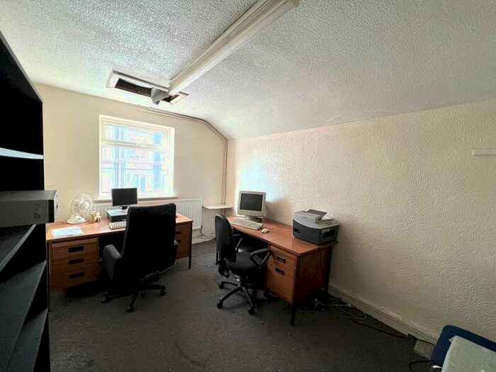 Detached House To Rent In Church Street, Manchester, M30