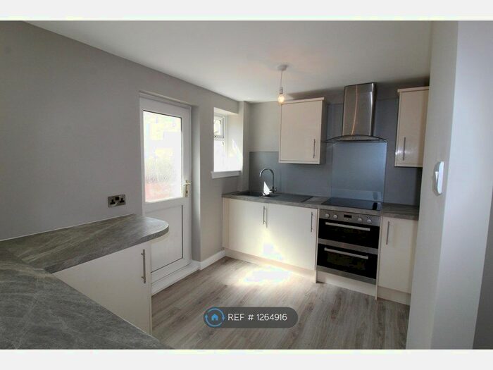 2 Bedroom End Of Terrace House To Rent In Burns Avenue, Saltcoats KA21