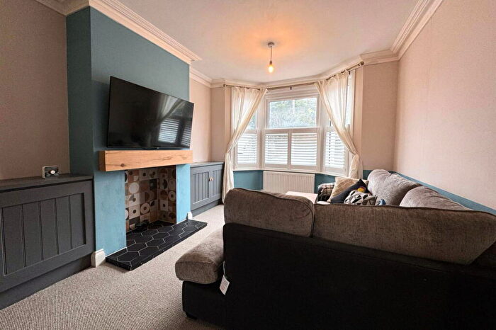 4 Bedroom Semi-Detached House For Sale In Main Road, Broomfield, Chelmsford, CM1