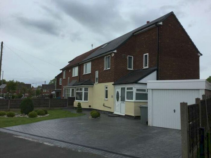 1 Bedroom Semi-Detached House To Rent In Staithes Road, Wythenshawe, Manchester, House Share, M22