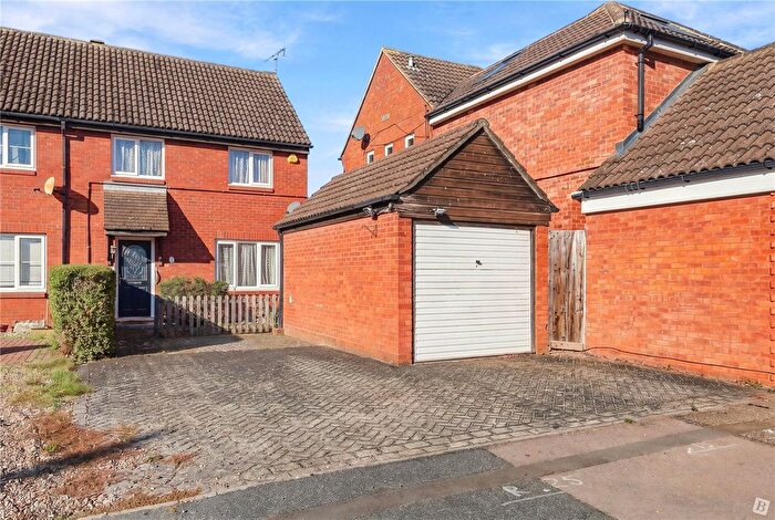 3 Bedroom Semi Detached House For Sale In Abbotsleigh Road, South Woodham Ferrers, Chelmsford, Essex, CM3