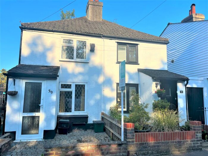 2 Bedroom Semi-Detached House To Rent In Oakley Road, Bromley, Kent, BR2