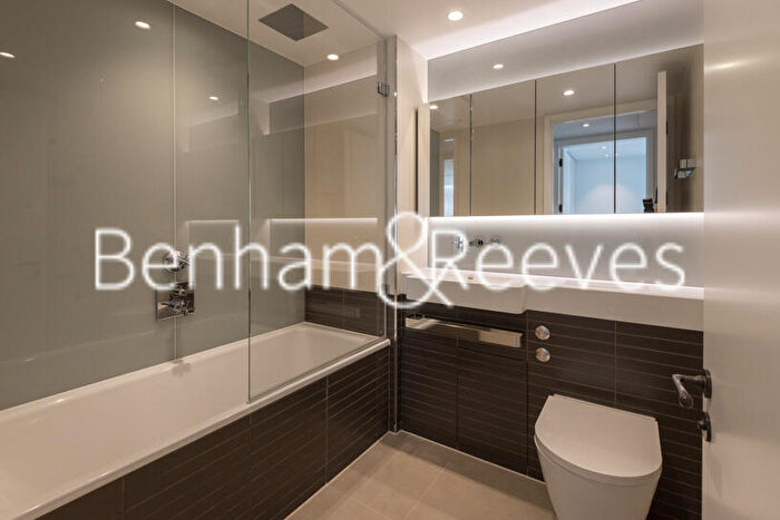 2 Bedroom Apartment To Rent In Circus Road, London, SW11
