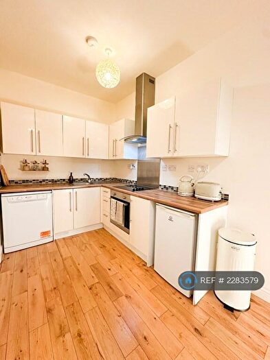 3 Bedroom Flat To Rent In London, London, SE23