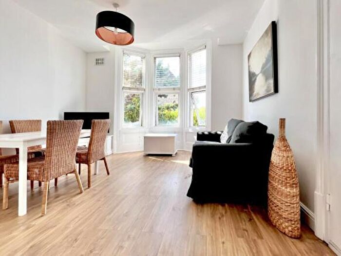 1 Bedroom Flat To Rent In Park Road, Bromley, BR1