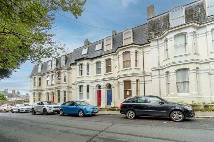 6 Bedroom Terraced House To Rent In Mount Gould Road, Plymouth, PL4