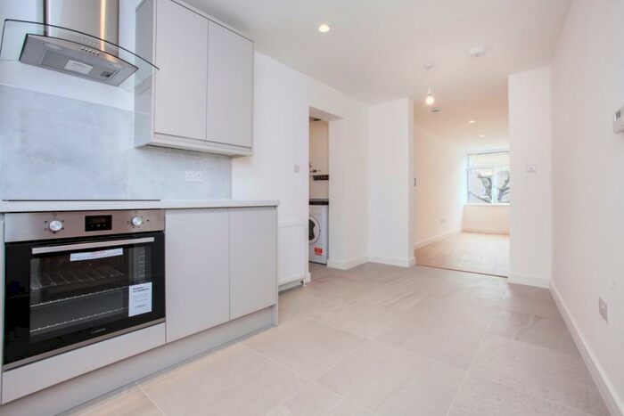 1 Bedroom Flat To Rent In Rochester Road, Kentish Town, NW1