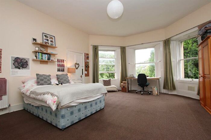 5 Bedroom Flat To Rent In Hillstead House, Weston Park East, Bath, BA1