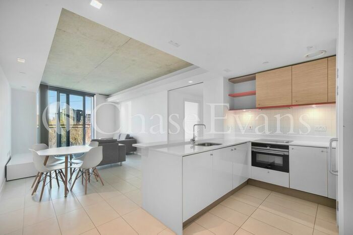 1 Bedroom Flat To Rent In West Tower, Tidal Basin Road, Royal Docks, London, E16