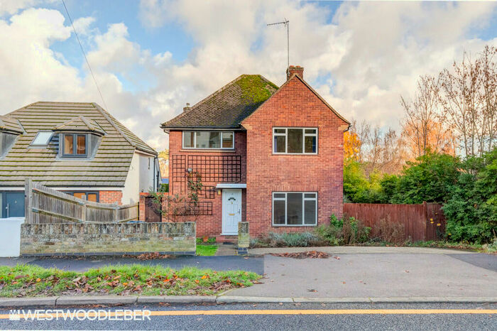 3 Bedroom Detached House To Rent In Presdales Drive, Ware, SG12