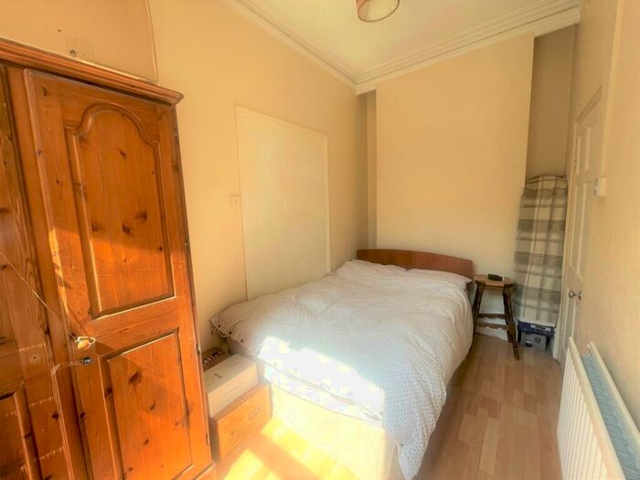 1 Bedroom Flat To Rent In Wedmore Gardens, Archway, N19