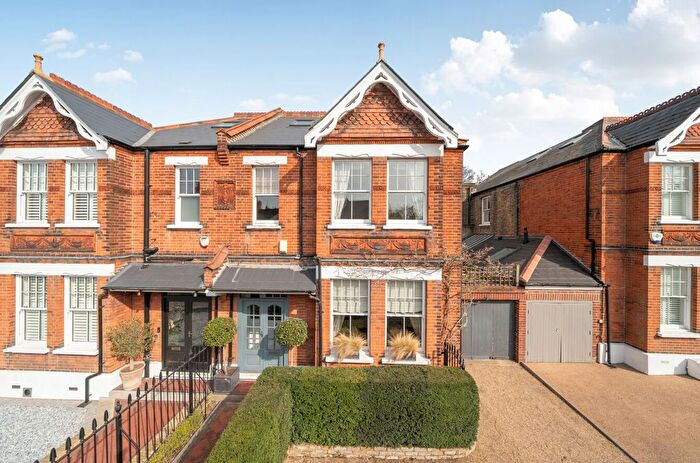 5 Bedroom Semi Detached House For Sale In Green Lane, Chislehurst, Kent, BR7