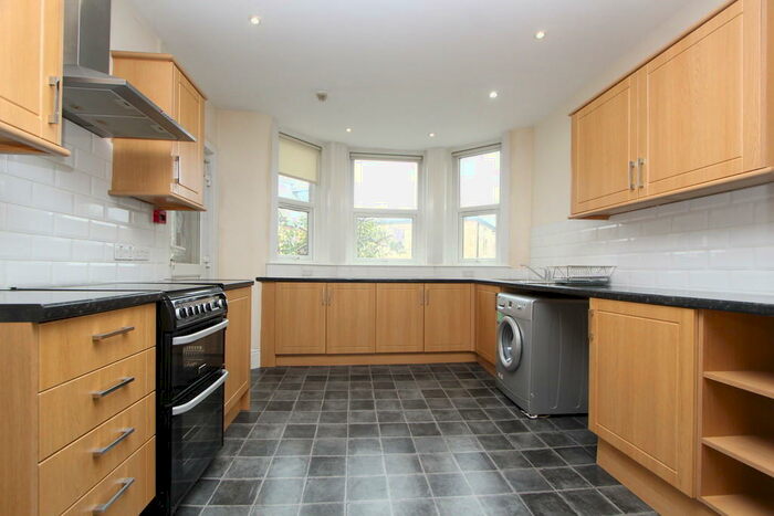 2 Bedroom Flat To Rent In Fortis Green Road, Muswell Hill, N10
