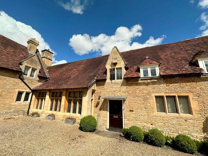 5 Bedroom Mews To Rent In Gayhurst Court Mews, Gayhurst, MK16